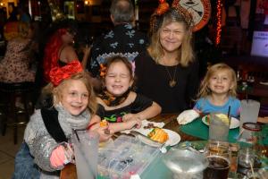 72320335 10218755499745838 4445170716182052864 n