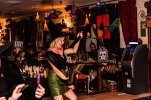 245651167 10220478895028883 6488639978149221534 n